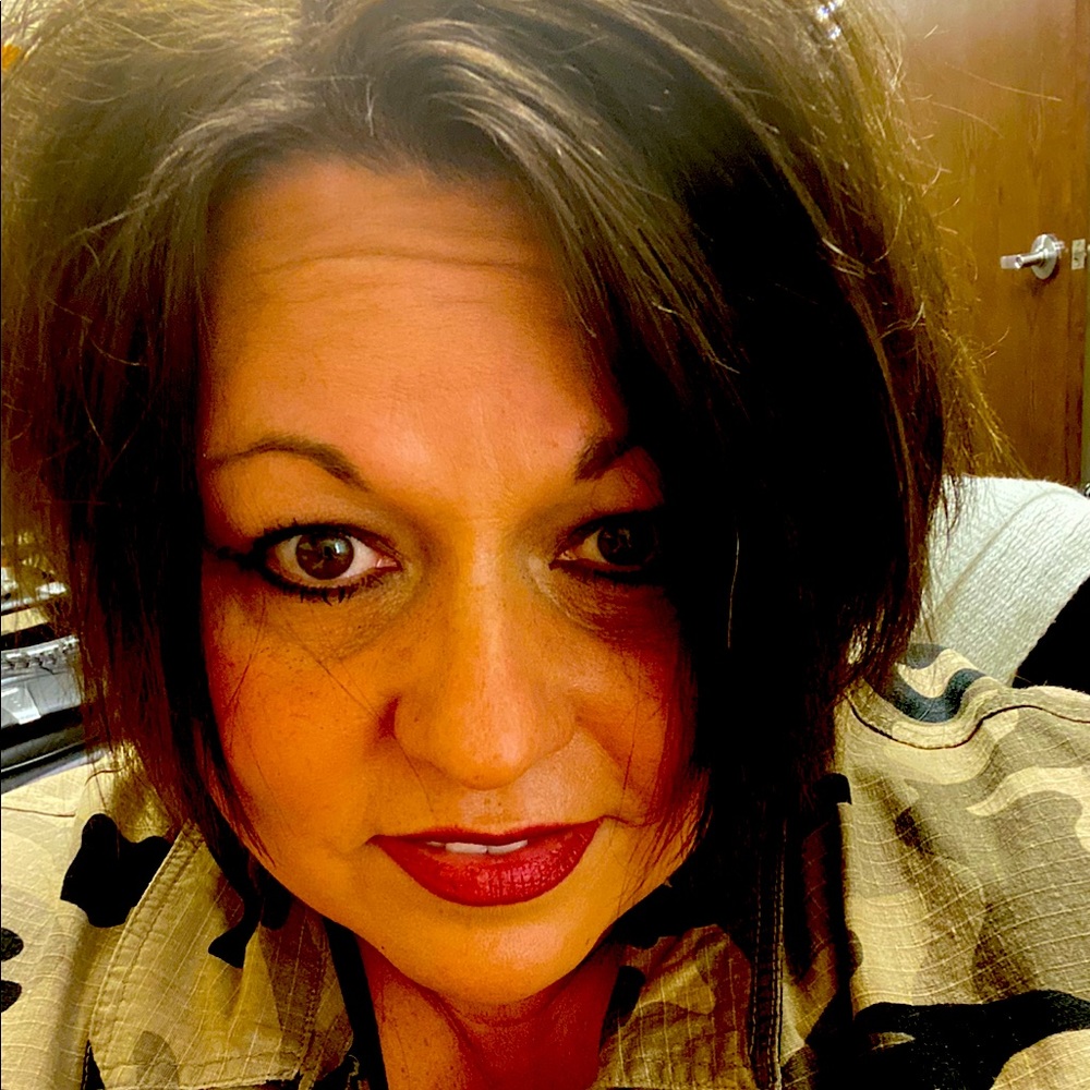 Meet your Posher, Erin